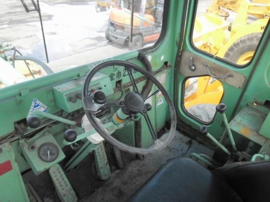 ขายด่วน!!! รถตักเก่านำเข้าจากญี่ปุ่น แท้ๆ สภาพดีมากๆ Komatsu  JH30B s/n JH30B-9883 รถไม่เคยผ่านการใช้งานในประเทศไทย