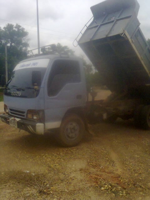 6ล้อดั้มISUZU NPR 120(รถห้างแท้)เกียร์สั้น มีแอร์Fหน้าหลังยางใหม่6เส้น 6ล้อดั้มISUZU NPR 120(รถห้างแท้)เกียร์สั้น มีแอร์Fหน้าหลังยางใหม่6เส้น