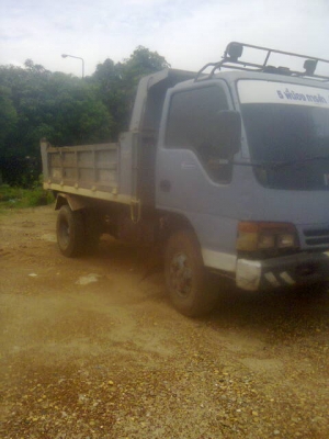 6ล้อดั้มISUZU NPR 120(รถห้างแท้)เกียร์สั้น มีแอร์Fหน้าหลังยางใหม่6เส้น 6ล้อดั้มISUZU NPR 120(รถห้างแท้)เกียร์สั้น มีแอร์Fหน้าหลังยางใหม่6เส้น