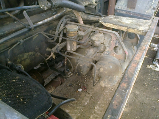 10ล้อโม่ปูน6คิว นิสสันUD CW51L คัสซีใหญ่ คัสซีสวย....