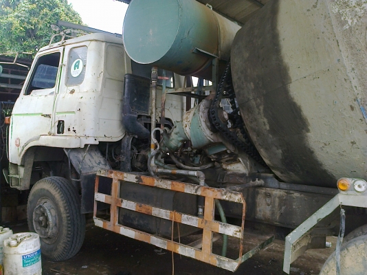 10ล้อโม่ปูน6คิว นิสสันUD CW51L คัสซีใหญ่ คัสซีสวย....