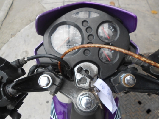 Honda-sonic 125 สภาพสวยมาก ชุดสีเนียน เครื่องดีมากก