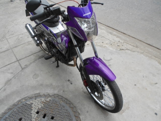 Honda-sonic 125 สภาพสวยมาก ชุดสีเนียน เครื่องดีมากก