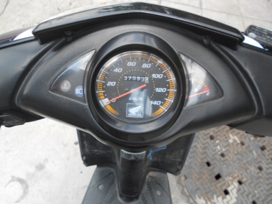 Honda-Click เครื่องดีครับ ราคาถูกมากๆครับ เข้ามาดูก่อนคับ