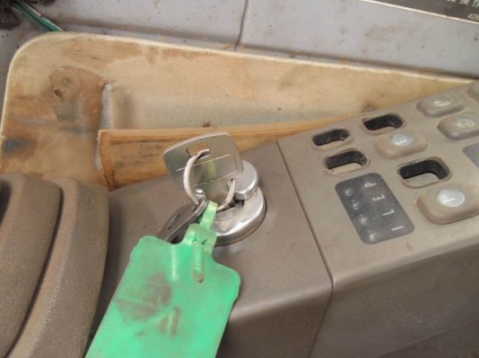 ขายถูก!! HITACHI EX120-2 เก่าญี่ปุ่นพึ่งถึงไทยสภาพพร้อมใช้งาน ราคา 9,800,000 บาท