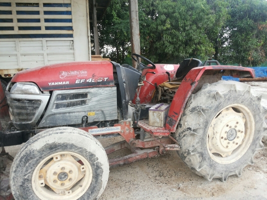 รถไถ/แทรคเตอร์ยันมาร์ 45 แรงม้า EF 453T ราคาไม่แพง ภายนอกไม่สวย ภายในสภาพดี เป็นรถลานมันไม่เคยลงน้ำ มีผานดัหน้า