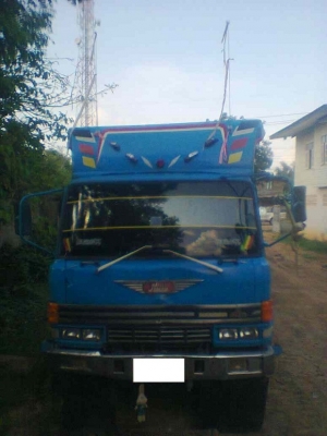 รถบรรทุกรถเกี่ยว 2เพลา HINO จ้าวอินทรีย์เครื่อง EH700