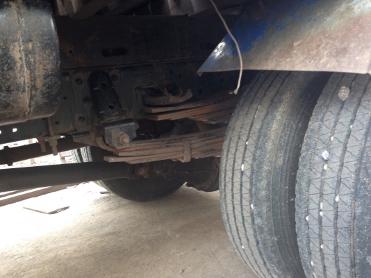 ขาย6ล้อหัวการ์ตูนNPR 120แรง ฝาขาว