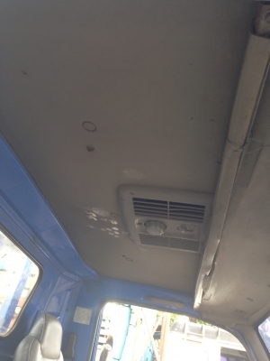 ขาย6ล้อหัวการ์ตูนNPR 120แรง ฝาขาว