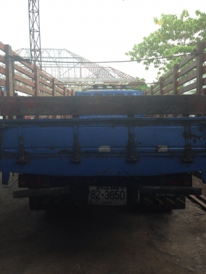 ขาย6ล้อหัวการ์ตูนNPR 120แรง ฝาขาว