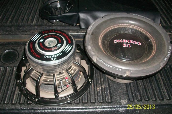 ซับ12นิ้ว