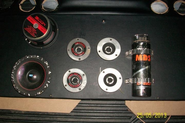 หลายอย่าง