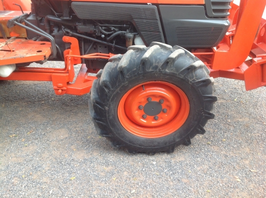 ปัญญาแทรคเตอร์มาแล้ว...จัดมาให้ครับ คูโบต้า L3408 ใบมีดคานล่าง เล่มทะเบียนพร้อม