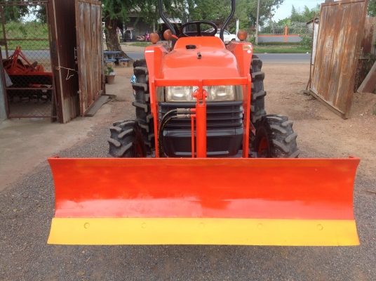 ปัญญาแทรคเตอร์มาแล้ว...จัดมาให้ครับ คูโบต้า L3408 ใบมีดคานล่าง เล่มทะเบียนพร้อม