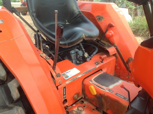 ปัญญาแทรคเตอร์มาแล้ว...จัดมาให้ครับ คูโบต้า L3408 ใบมีดคานล่าง เล่มทะเบียนพร้อม