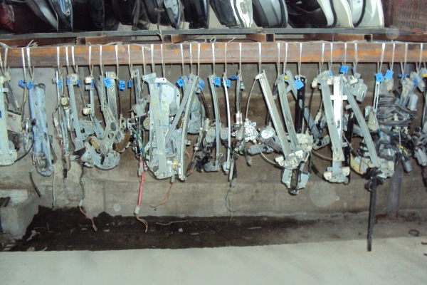 ขายมอเตอร์กระจกไฟฟ้ามือสองของรถยนต์ เป็นอะไหล่นำเข้าจากญี่ปุ่น ขายมอเตอร์กระจกไฟฟ้ามือสองของรถยนต์ เป็นอะไหล่นำเข้าจากญี่ปุ่น