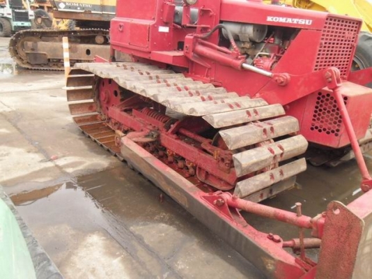 ขายด่วนลดสุดๆ รถเก่านำเข้าจากญี่ปุ่น Komatsu D20 PL-5 จากญี่ปุ่น สภาพสวย พร้อมใช้งาน