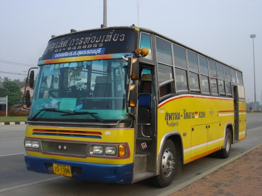 ขายบัสพัดลม40ที่นั่ง สภาพพร้อมใช้ราคา450,000บาท ต่อรองได้ สนใจโทร 081-9488850