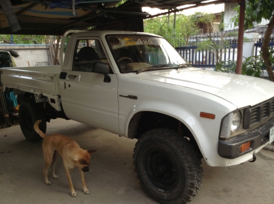 ขาย โตโยต้าม้าดำ 4x4 RN46 ปี 2523 เครื่อง 24 เทอร์โบ ช่วงล่างแท้หมดยกชุด