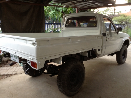 ขาย โตโยต้าม้าดำ 4x4 RN46 ปี 2523 เครื่อง 24 เทอร์โบ ช่วงล่างแท้หมดยกชุด