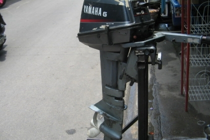 ขาย เครื่่่่่่องเรือ Yamaha 6 แรง หางสั้น  สภาพเครื่อง90\% นำเข้าญี่ปุ่น ราคา 15,500