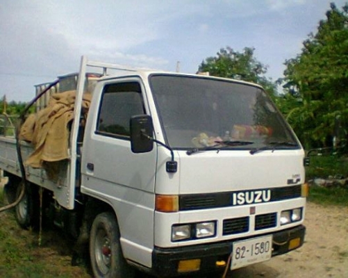ขาย อีซูซุ บรรทุก 4 ล้อ