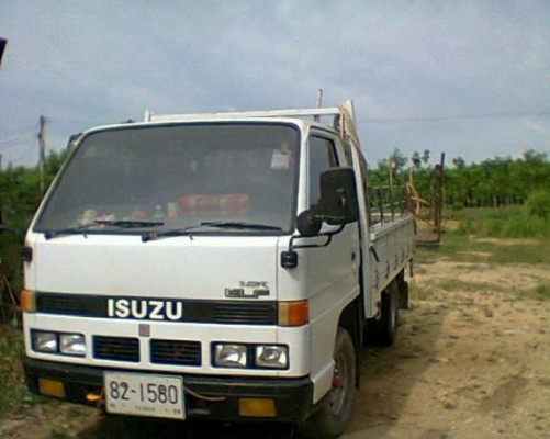 ขาย อีซูซุ บรรทุก 4 ล้อ