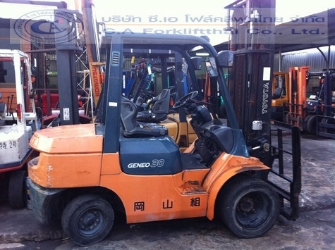 ขายรถ โฟล์คลิฟท์ TOYOTA รุ่น 7-FD30