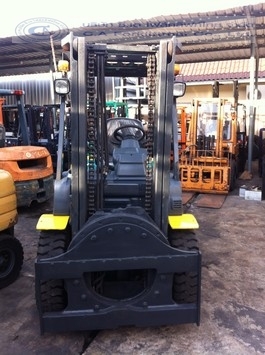 ขาย รถโฟล์คลิฟท์ KOMATSU รุ่น FD30-16