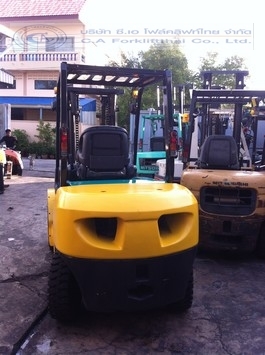 ขาย รถโฟล์คลิฟท์ KOMATSU รุ่น FD30-16