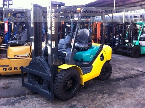 ขาย รถโฟล์คลิฟท์ KOMATSU รุ่น FD30-16T