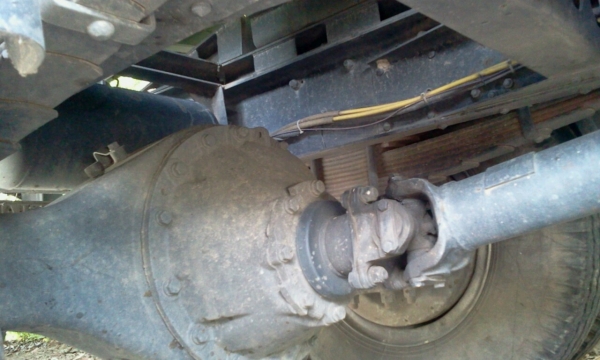 NISSAN DIESEL 6 ล้อหัวลาก พร้อมหางดั้ม สวยมากค่ะ เพียง 4x,xxx กม. ค่ะ