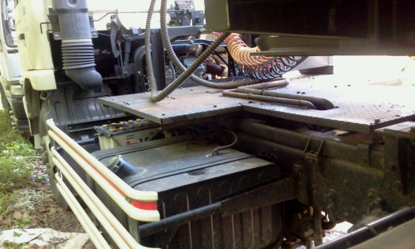 NISSAN DIESEL 6 ล้อหัวลาก พร้อมหางดั้ม สวยมากค่ะ เพียง 4x,xxx กม. ค่ะ