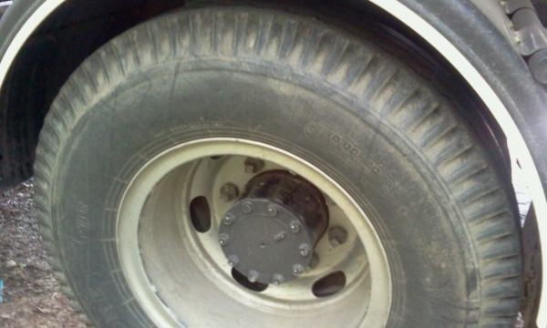 NISSAN DIESEL 6 ล้อหัวลาก พร้อมหางดั้ม สวยมากค่ะ เพียง 4x,xxx กม. ค่ะ