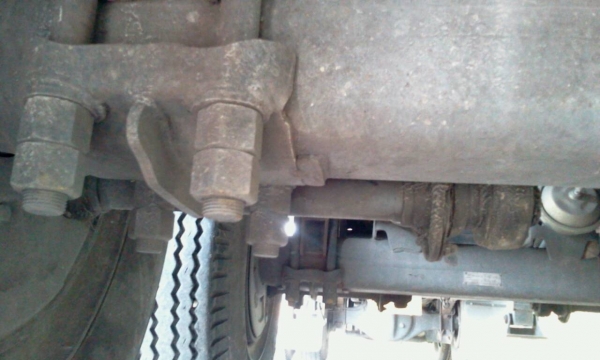 NISSAN DIESEL 6 ล้อหัวลาก พร้อมหางดั้ม สวยมากค่ะ เพียง 4x,xxx กม. ค่ะ