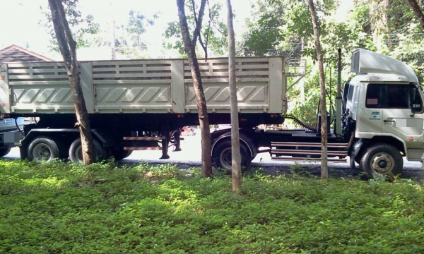 NISSAN DIESEL 6 ล้อหัวลาก พร้อมหางดั้ม สวยมากค่ะ เพียง 4x,xxx กม. ค่ะ