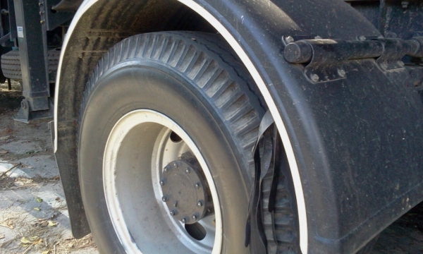 NISSAN DIESEL 6 ล้อหัวลาก พร้อมหางดั้ม สวยมากค่ะ เพียง 4x,xxx กม. ค่ะ