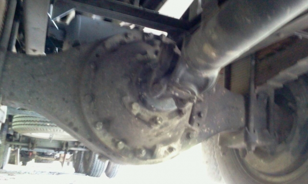 NISSAN DIESEL 6 ล้อหัวลาก พร้อมหางดั้ม สวยมากค่ะ เพียง 4x,xxx กม. ค่ะ