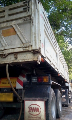 NISSAN DIESEL 6 ล้อหัวลาก พร้อมหางดั้ม สวยมากค่ะ เพียง 4x,xxx กม. ค่ะ