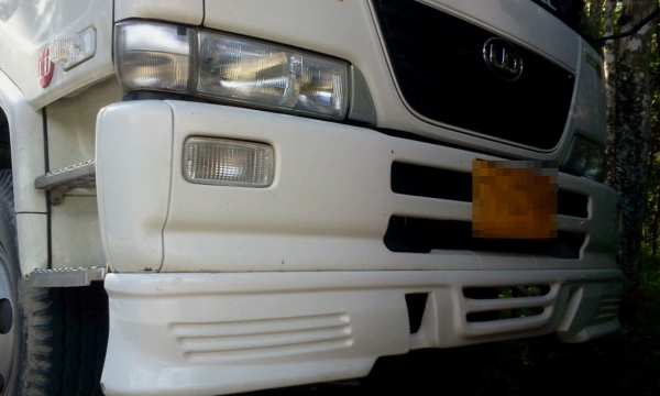 NISSAN DIESEL 6 ล้อหัวลาก พร้อมหางดั้ม สวยมากค่ะ เพียง 4x,xxx กม. ค่ะ