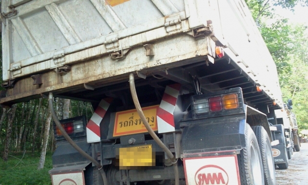 NISSAN DIESEL 6 ล้อหัวลาก พร้อมหางดั้ม สวยมากค่ะ เพียง 4x,xxx กม. ค่ะ