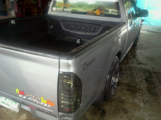 ขายรถกระบะ Isuzu D-MAX 2500 slx กระจกไฟฟ้า เกียร์ธรรมดา ปี 47 เครื่องเสียงเต็ม แม็กซ์ยางดี ไมล์ 16&times;,&times;&times;&times; รถมือเดียว ทะเบียนพร้อม