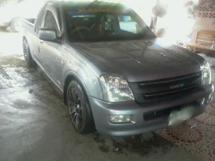 ขายรถกระบะ Isuzu D-MAX 2500 slx กระจกไฟฟ้า เกียร์ธรรมดา ปี 47 เครื่องเสียงเต็ม แม็กซ์ยางดี ไมล์ 16&times;,&times;&times;&times; รถมือเดียว ทะเบียนพร้อม