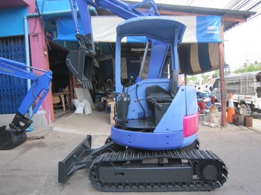 ขาย รถขุดเล็ก KOMATSU รุ่น PC28UU-2 แทร็กเหล็ก มือสองญี่ปุ่น