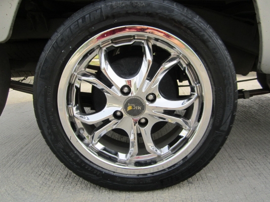 Mazda familia 1.3 แม็ก vip แก๊ซ lpg แอร์หนาว เครื่องเสียงบึ้มๆ