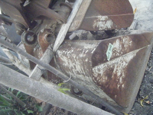 บุ้งกี๋แบคโฮ