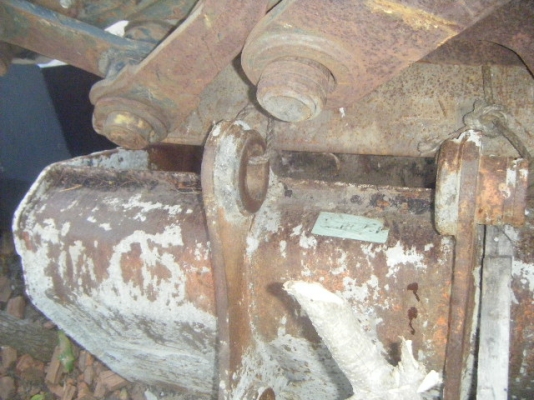 บุ้งกี๋แบคโฮ