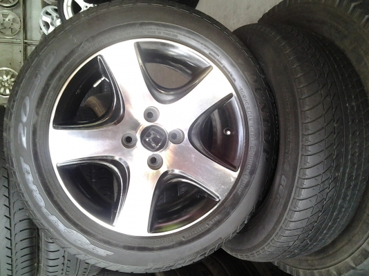 ล้อ4รู100 พร้อมยาง 185/60/15 สนใจสอบถามได้ ราคา7500 บาท