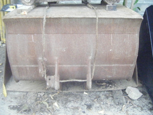 บุ้งกี๋แบคโฮ