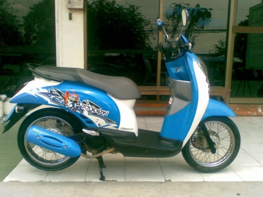 ราคาไม่แพง Scoopy &ndash; i สีำน้ำเงิน ขาว ปี 2554 รถสวยๆ